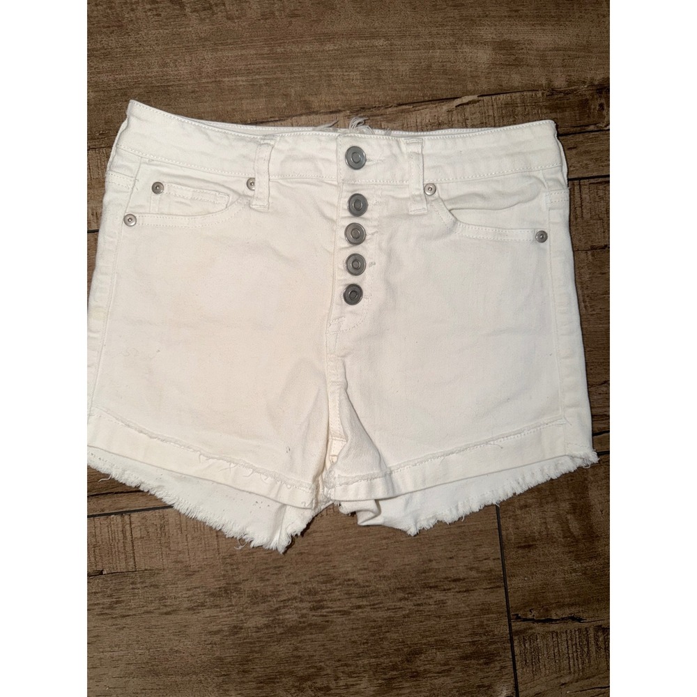 Altar'd State White Denim Button Fly Frayed Hem Shorts Size 25/1 DJ31227F22